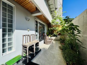 美校日僑美庭院樓中樓