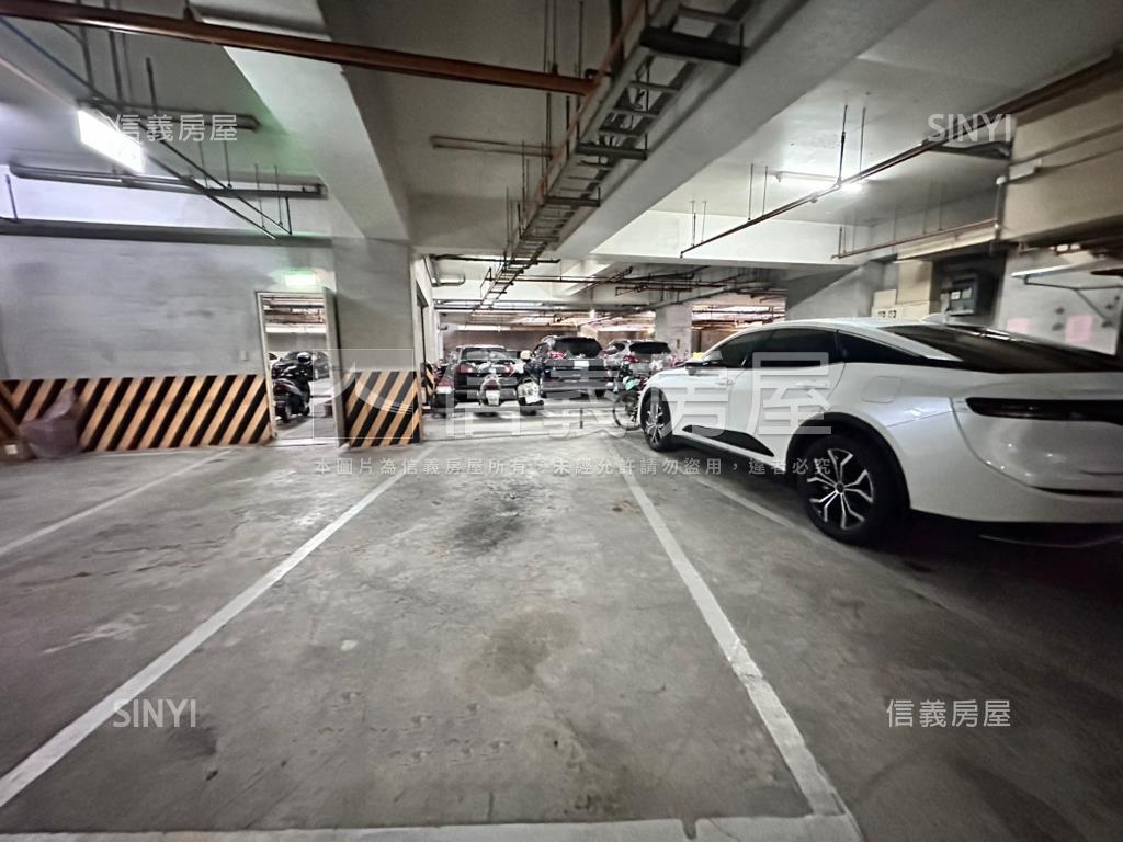 梵塞荷河岸大四房平車房屋室內格局與周邊環境