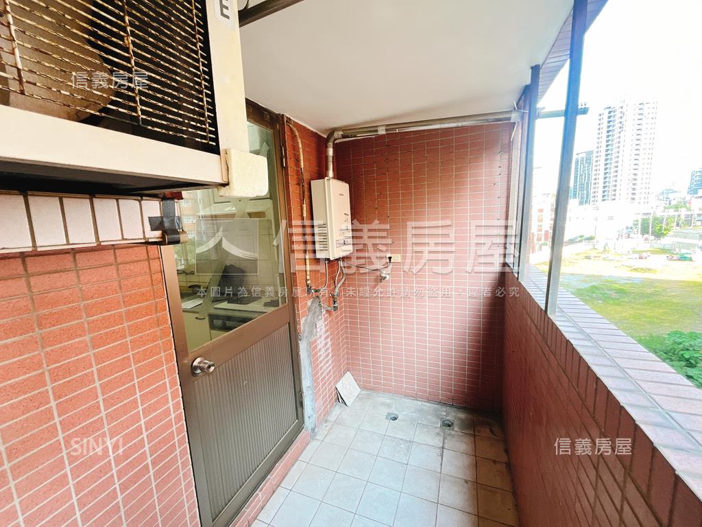 首購☆三房兩衛☆休旅車位房屋室內格局與周邊環境