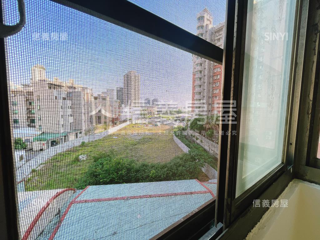 首購☆三房兩衛☆休旅車位房屋室內格局與周邊環境