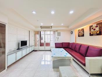 前陽台進出大空間五房車位