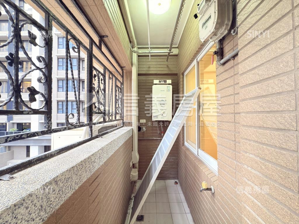 Ａ９巴黎香頌精華區美三房房屋室內格局與周邊環境