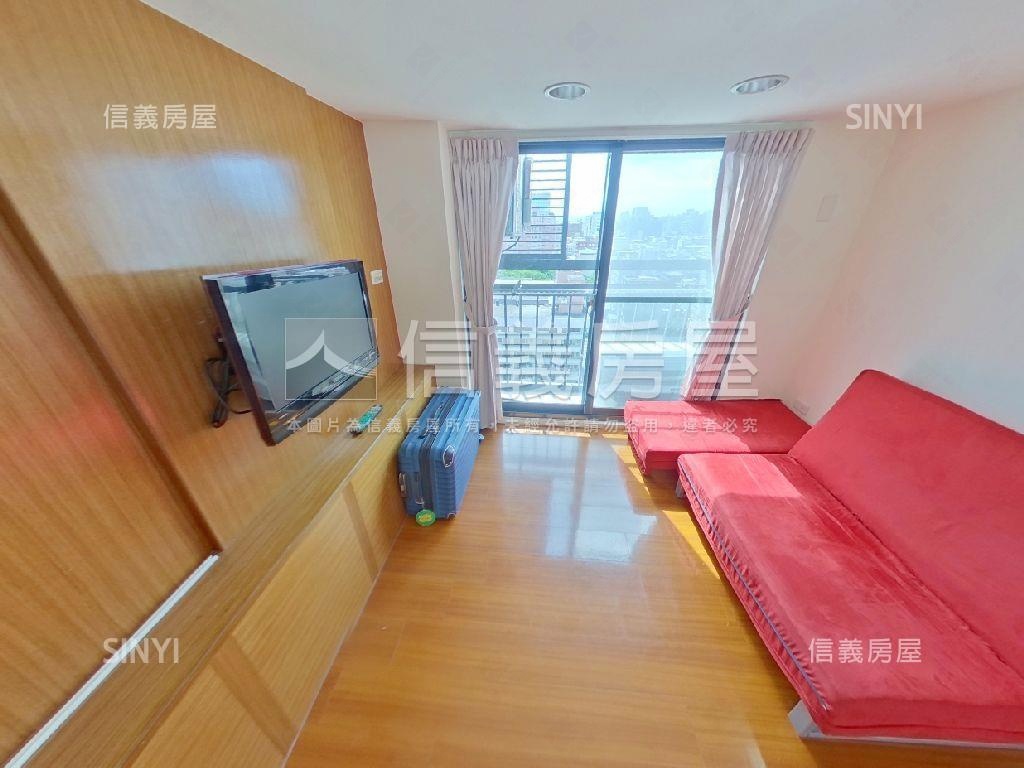 中醫學士商圈豪景挑高宅房屋室內格局與周邊環境