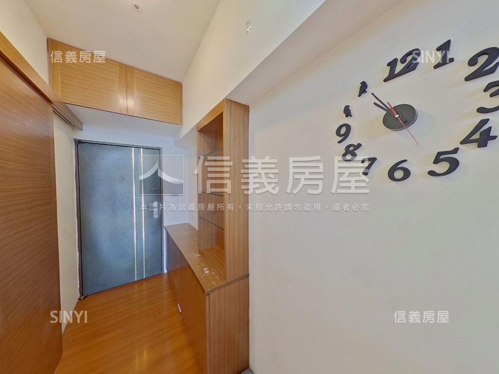 中醫學士商圈豪景挑高宅房屋室內格局與周邊環境