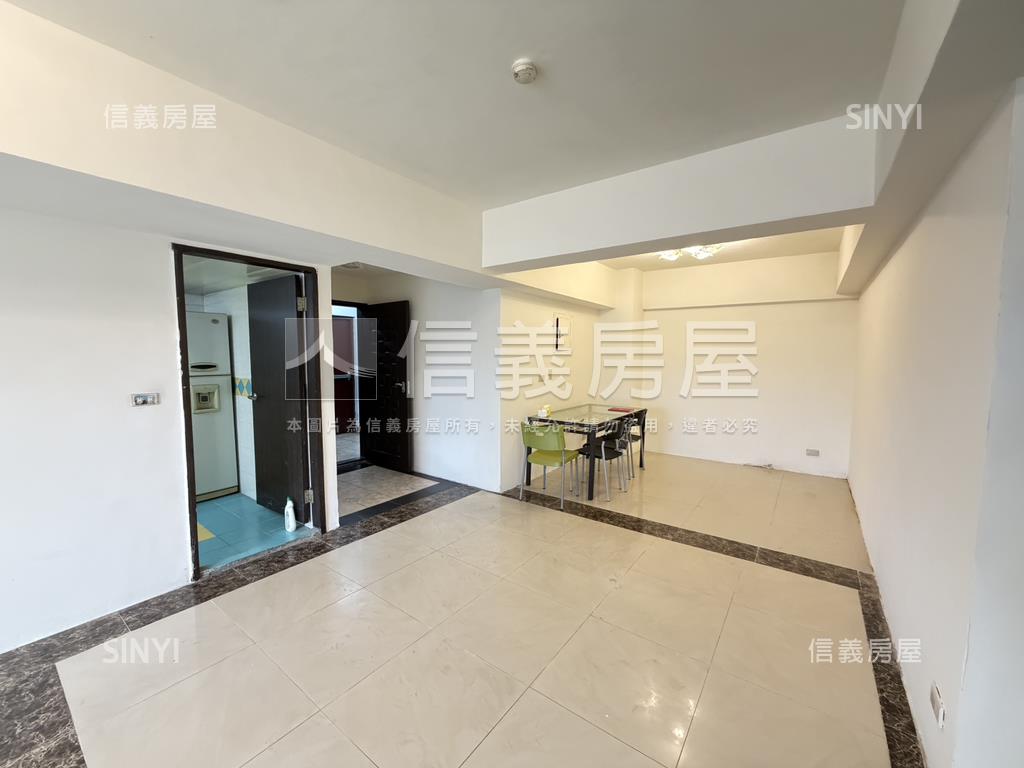 鴻福大廈高樓邊間採光宅房屋室內格局與周邊環境