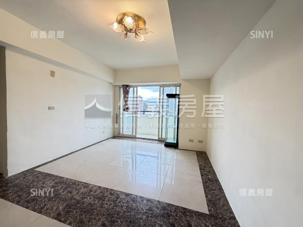 鴻福大廈高樓邊間採光宅房屋室內格局與周邊環境