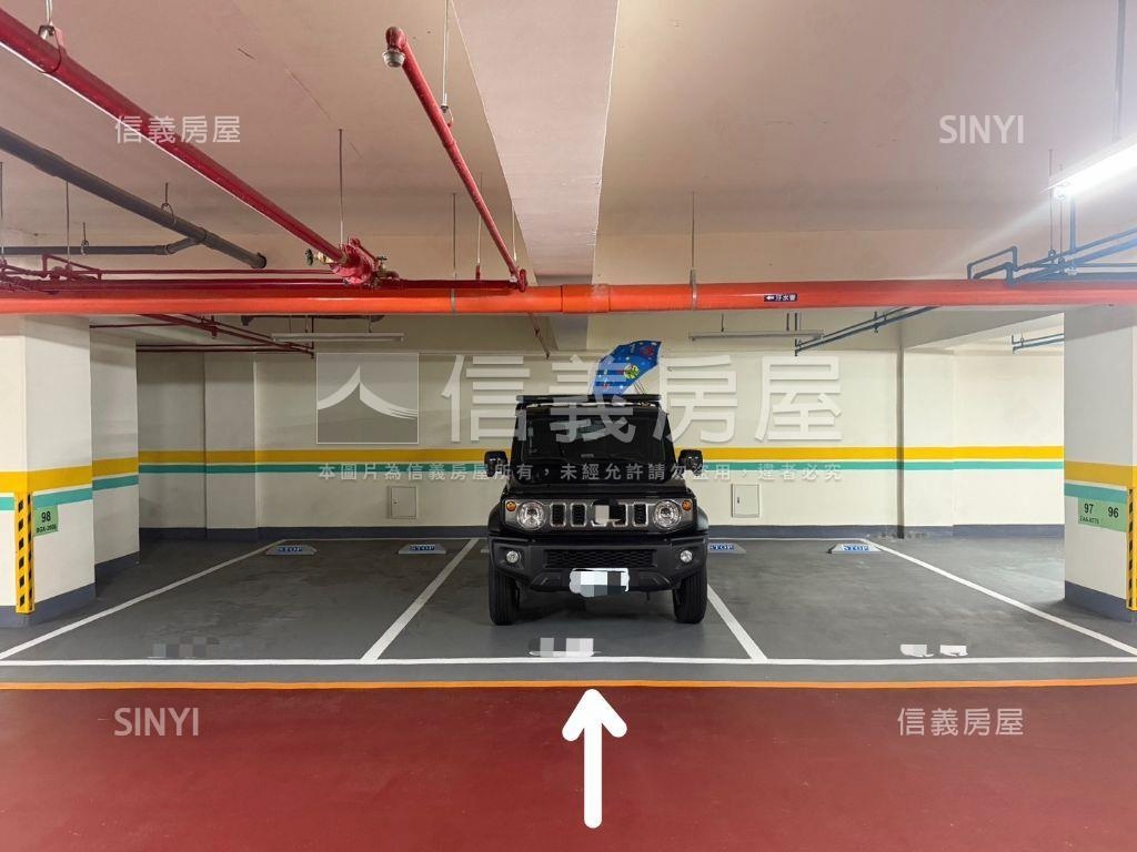 近Ａ１８櫻花緻３房車位房屋室內格局與周邊環境