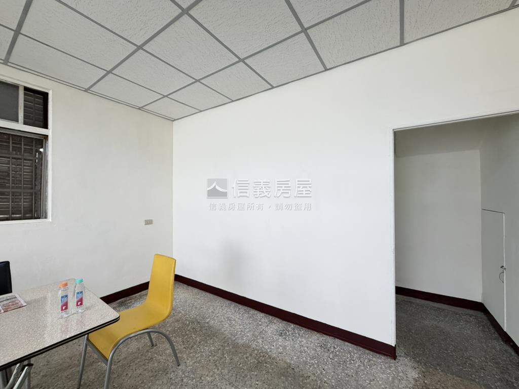 平東路首排邊間透天房屋室內格局與周邊環境