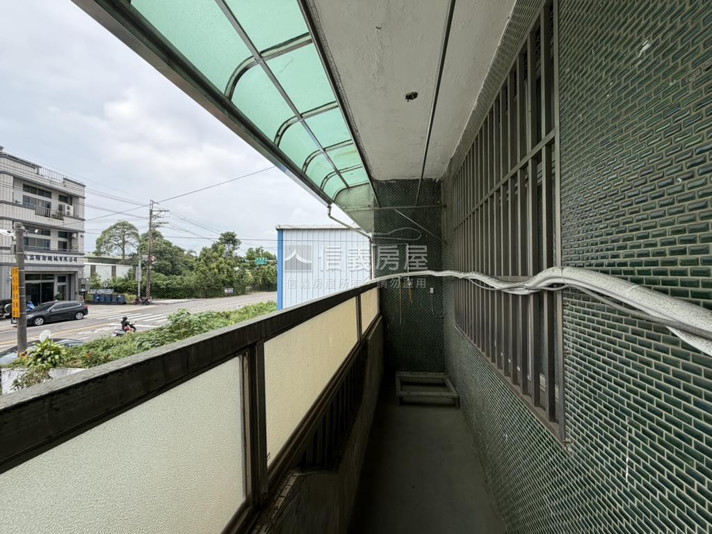 平東路首排邊間透天房屋室內格局與周邊環境
