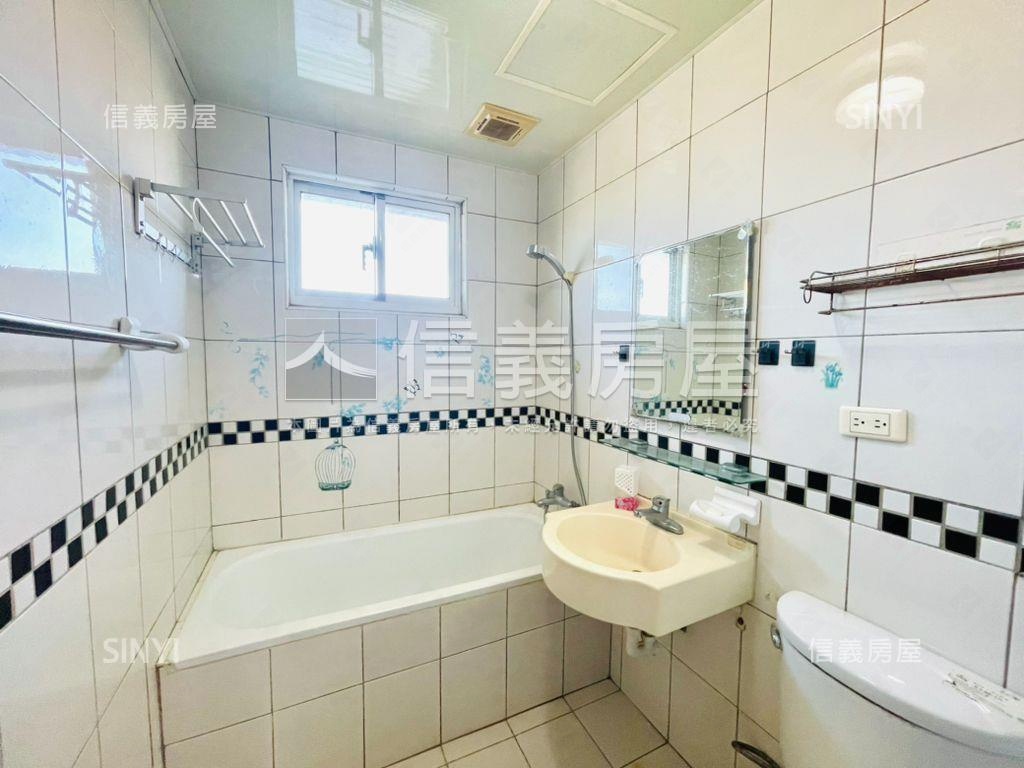 中央大道方正三房車位房屋室內格局與周邊環境