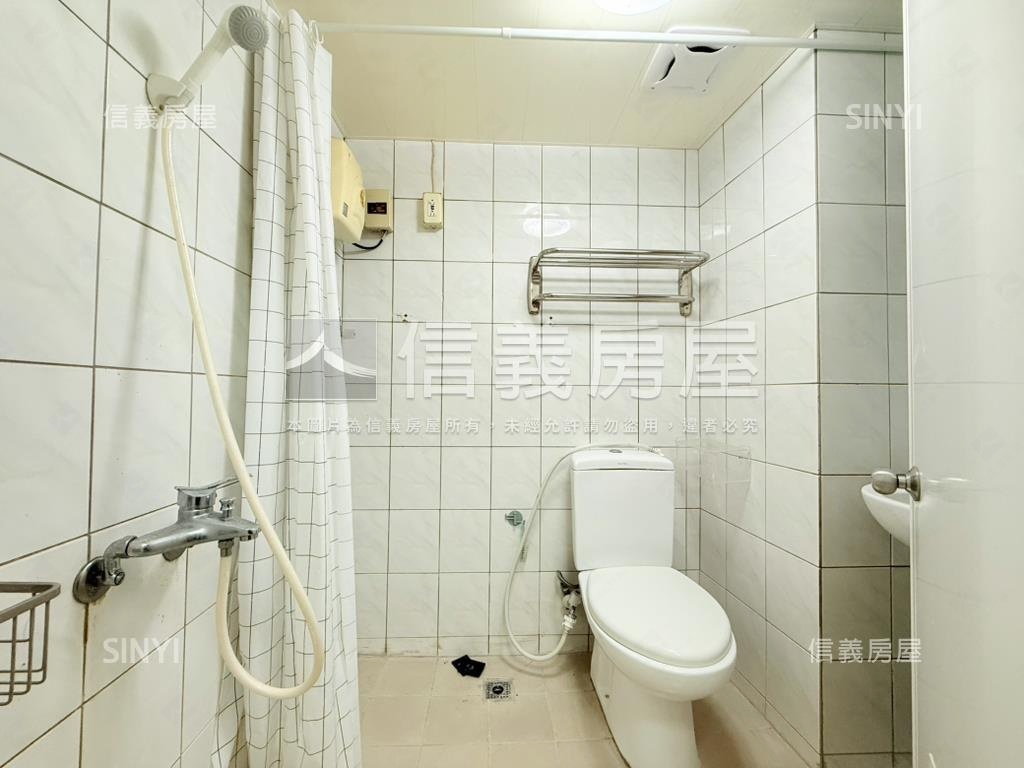 伯爵小資套房Ｃ房屋室內格局與周邊環境