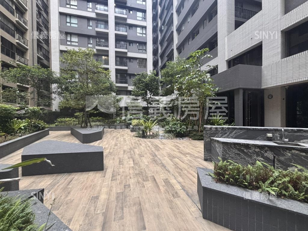 富宇景觀兩房車位房屋室內格局與周邊環境