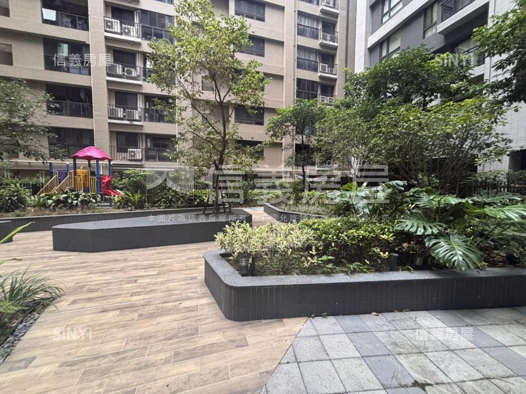 富宇景觀兩房車位房屋室內格局與周邊環境