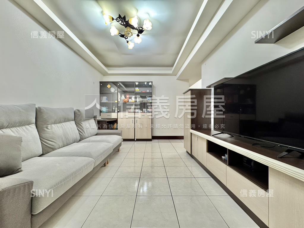 泰隆麗都２房車位房屋室內格局與周邊環境