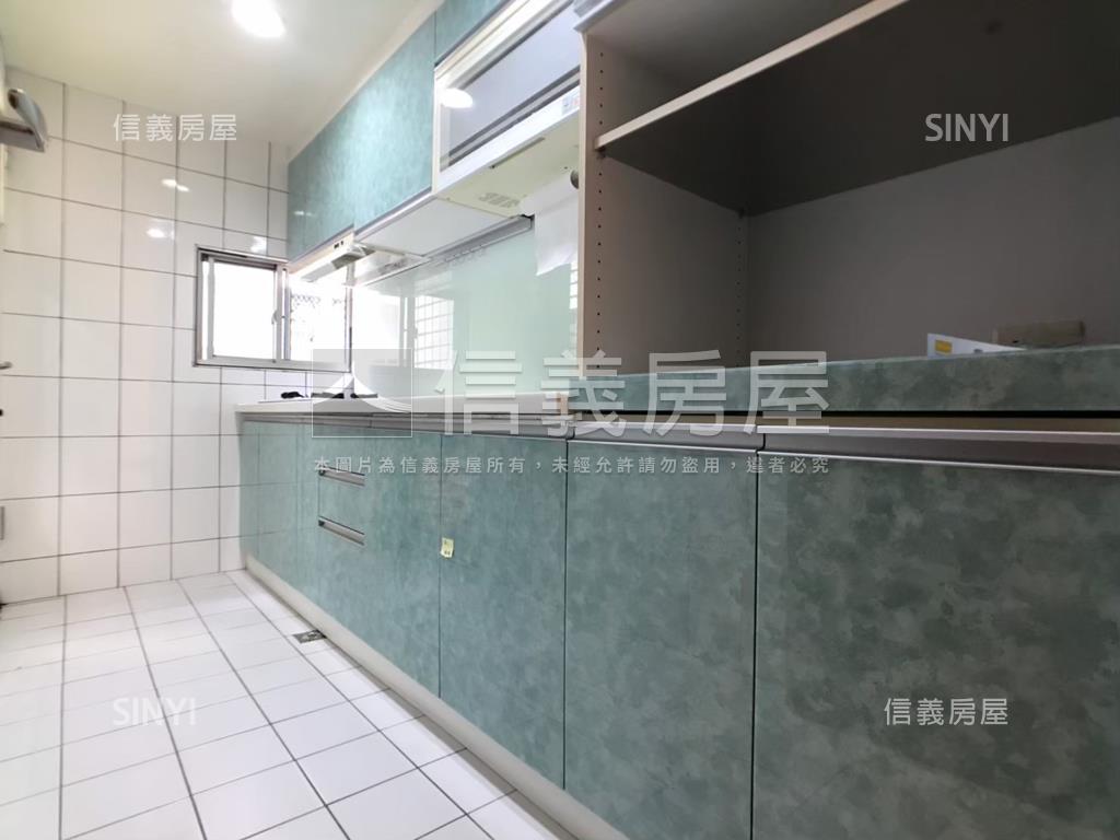 泰隆麗都２房車位房屋室內格局與周邊環境