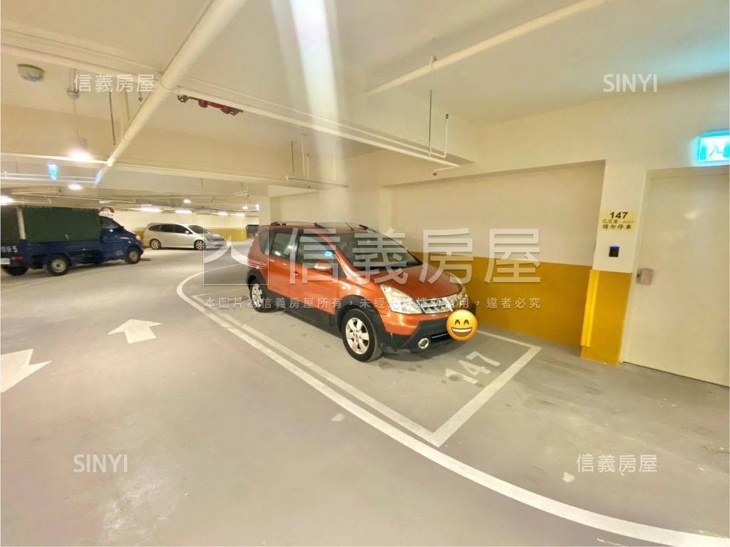 星野之森．沐月四房帶車位房屋室內格局與周邊環境