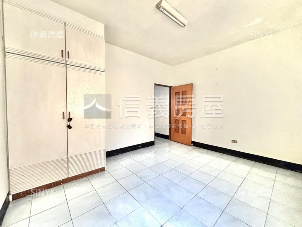 正五樓活巷大地坪透天房屋室內格局與周邊環境