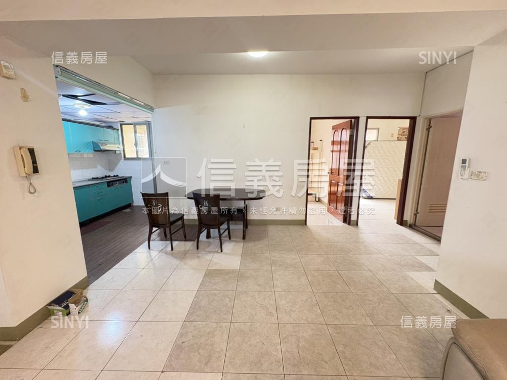 近鹿基精緻三房平車房屋室內格局與周邊環境