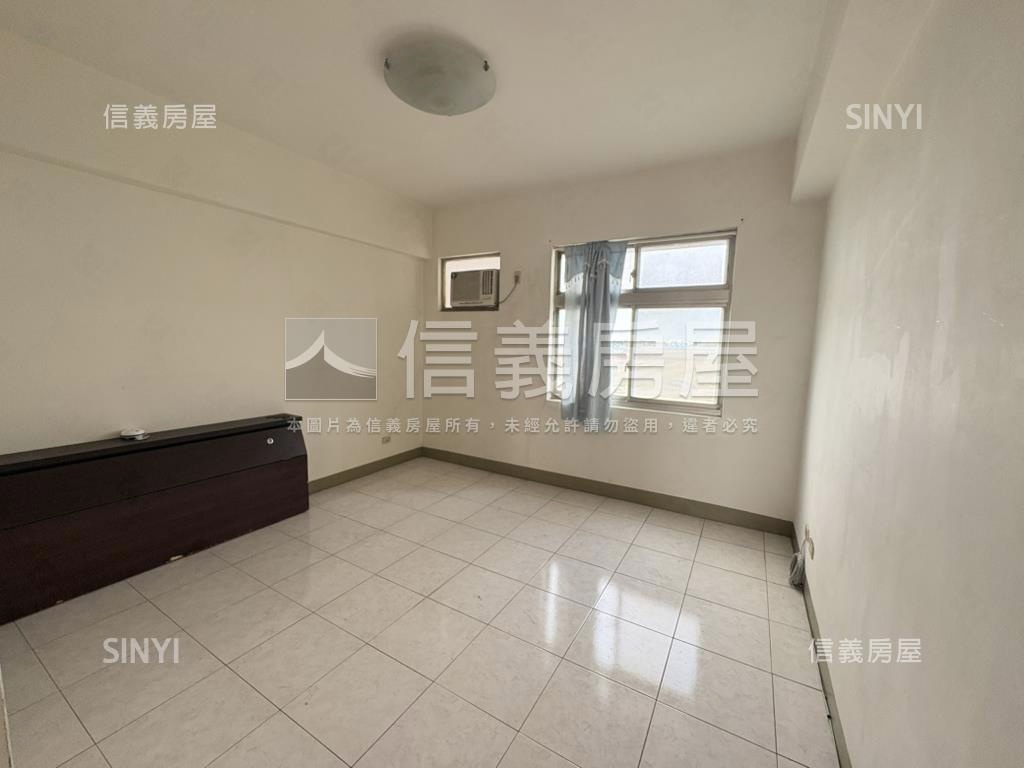 近鹿基精緻三房平車房屋室內格局與周邊環境