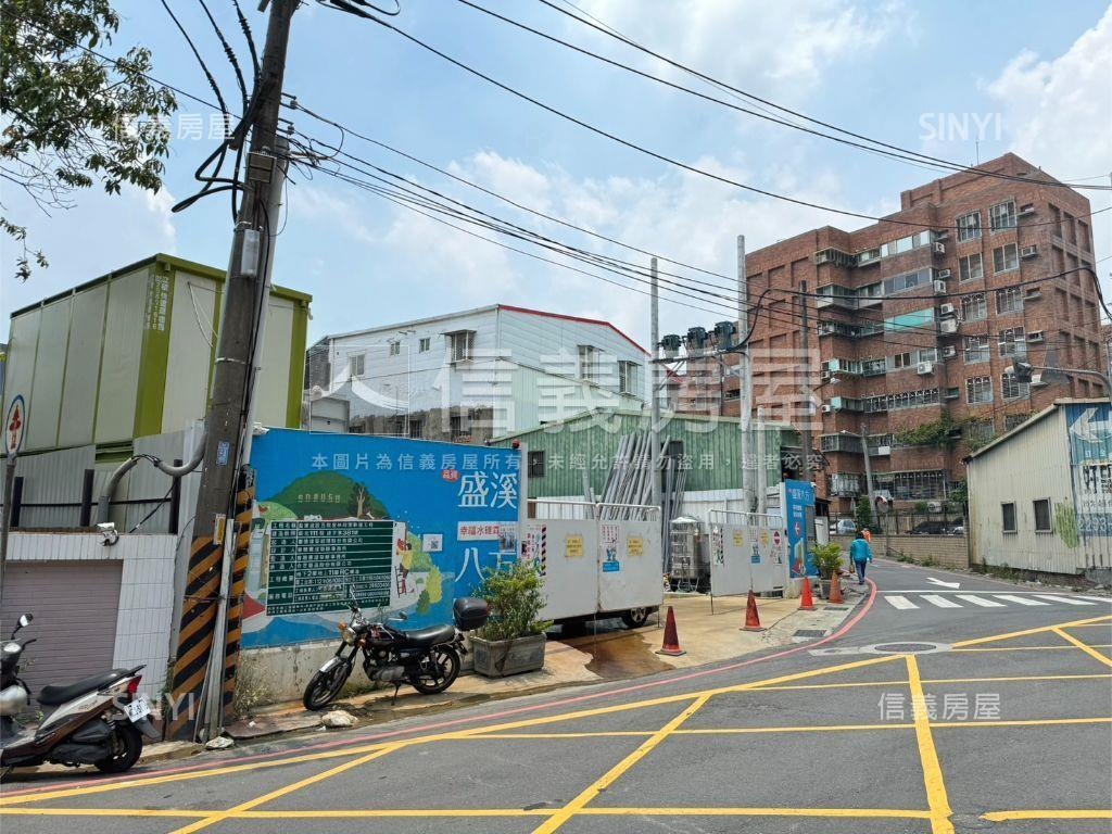 盛溪三房車位房屋室內格局與周邊環境