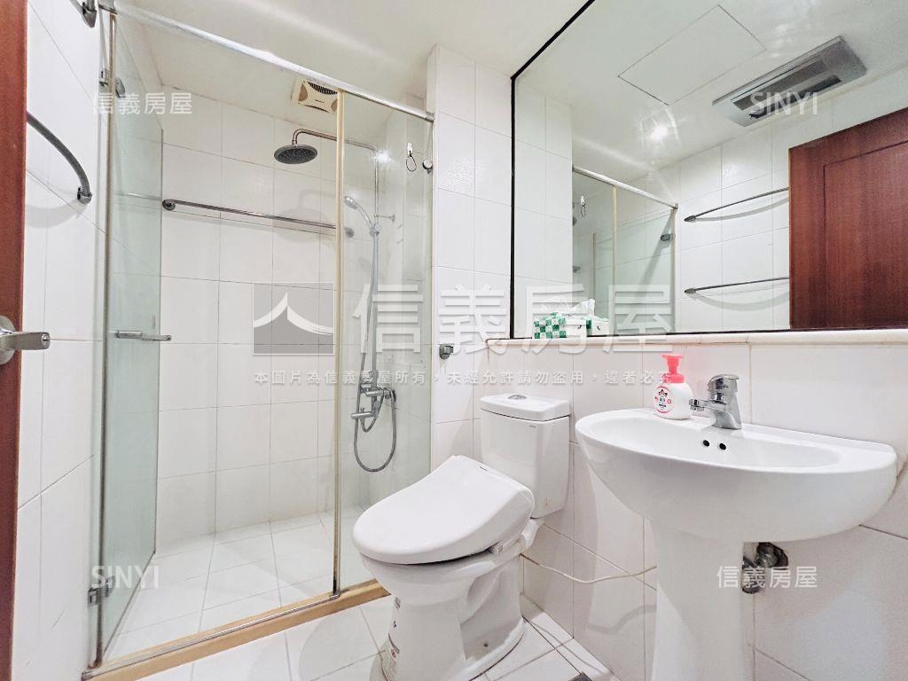 風尚２期高樓３房車位房屋室內格局與周邊環境