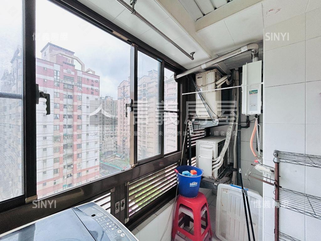 風尚２期高樓３房車位房屋室內格局與周邊環境