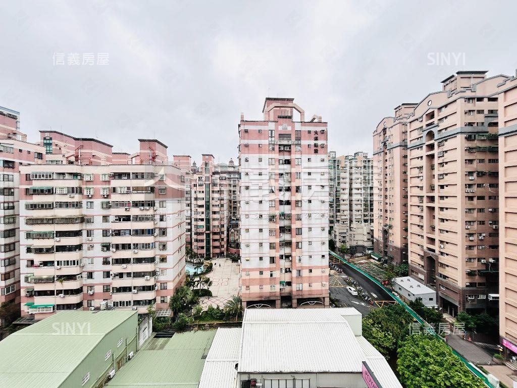 風尚２期高樓３房車位房屋室內格局與周邊環境