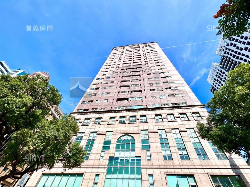 首長寶座｜高樓景觀宅房屋室內格局與周邊環境