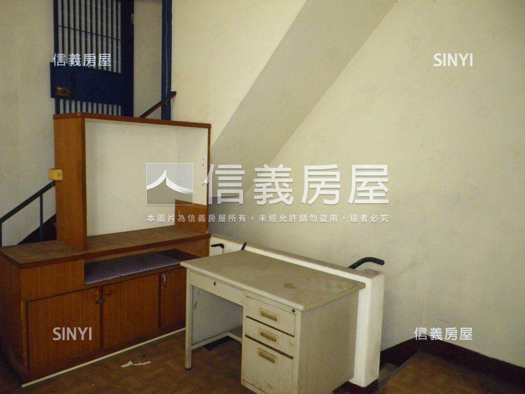 復興中正邊間透店房屋室內格局與周邊環境