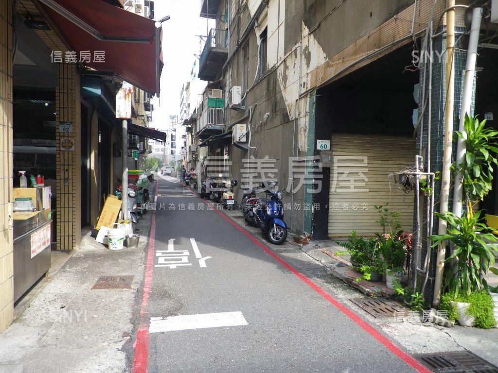 復興中正邊間透店房屋室內格局與周邊環境