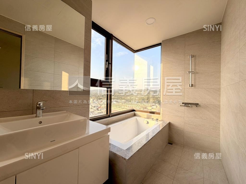 美麗華桔柿邊間美三房房屋室內格局與周邊環境