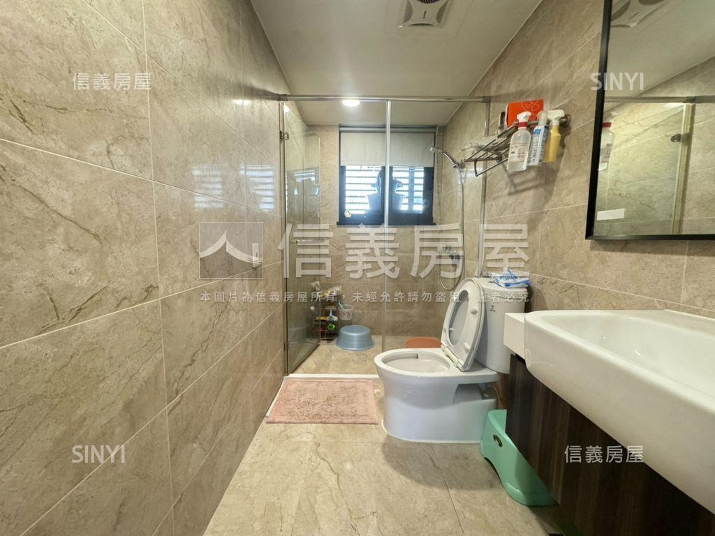 前金亞灣大三房雙平車豪邸房屋室內格局與周邊環境