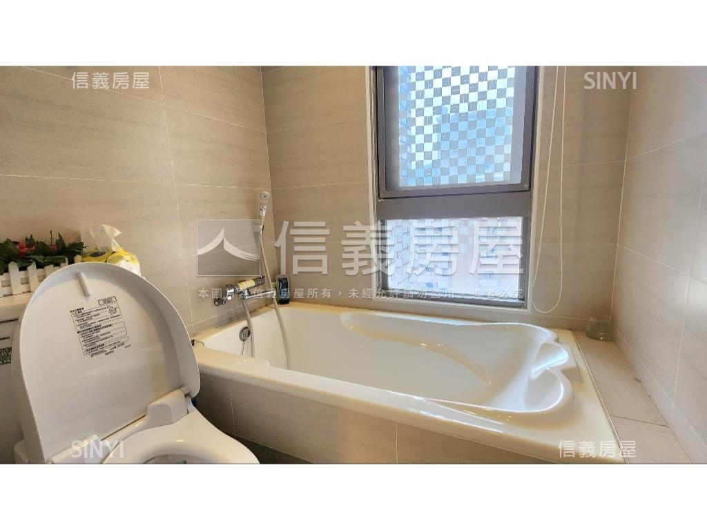 忠孝名邸獨戶高樓房屋室內格局與周邊環境