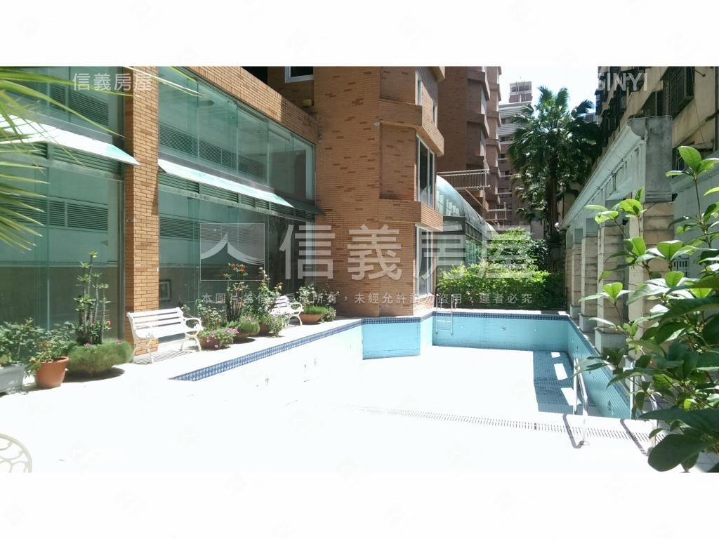 專任鄉林法國四房雙平車房屋室內格局與周邊環境