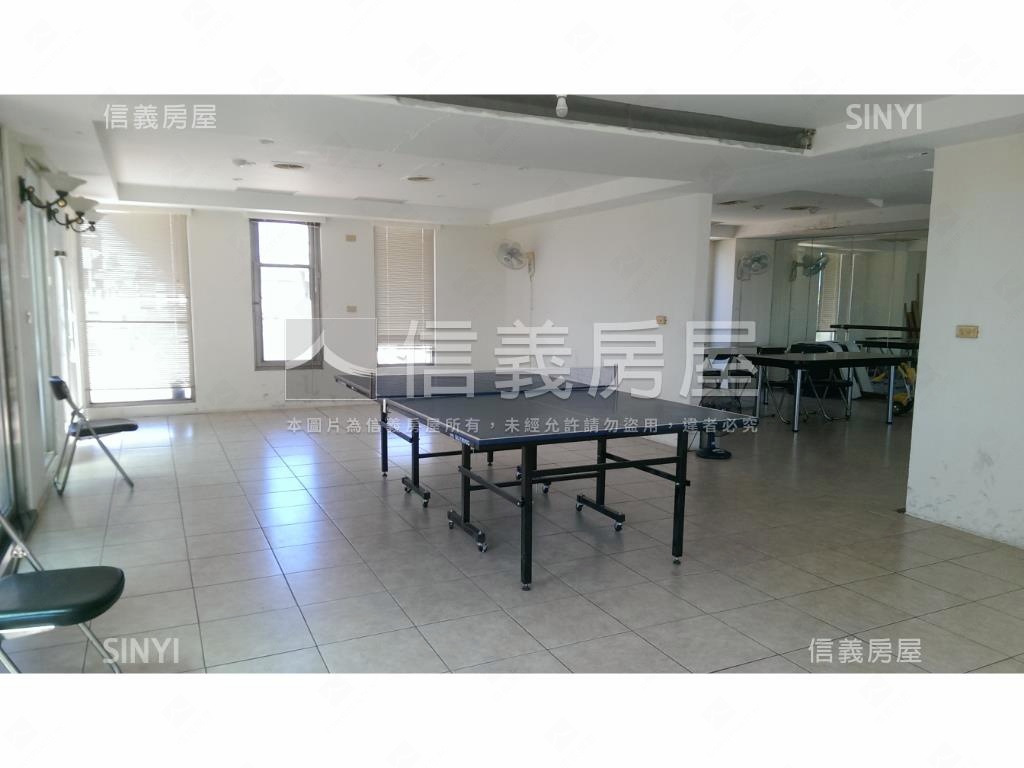 專任鄉林法國四房雙平車房屋室內格局與周邊環境