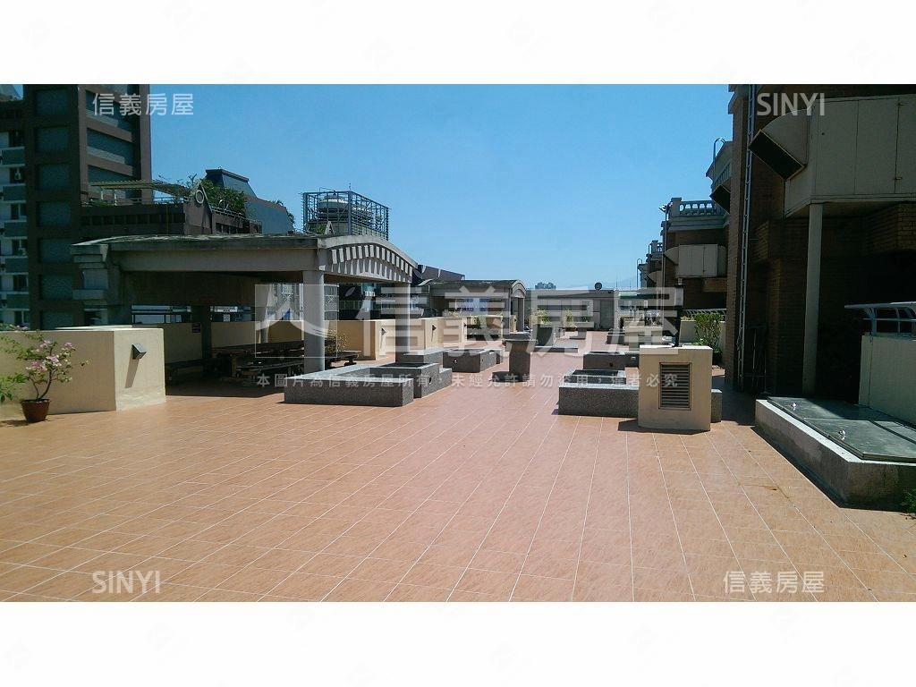 專任鄉林法國四房雙平車房屋室內格局與周邊環境