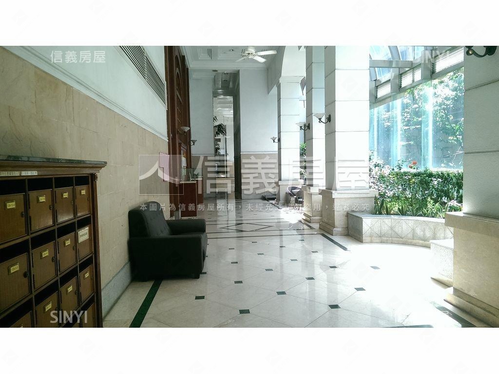 專任鄉林法國四房雙平車房屋室內格局與周邊環境