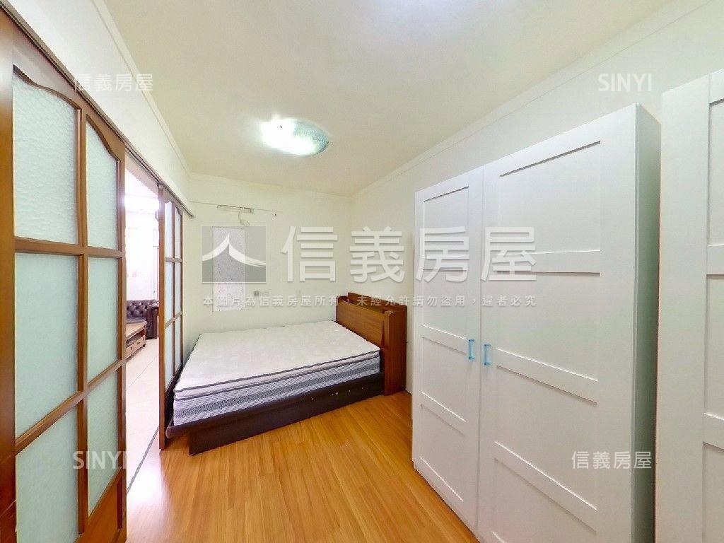莒光國小前後陽台方正２樓房屋室內格局與周邊環境