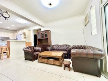 莒光國小前後陽台方正２樓