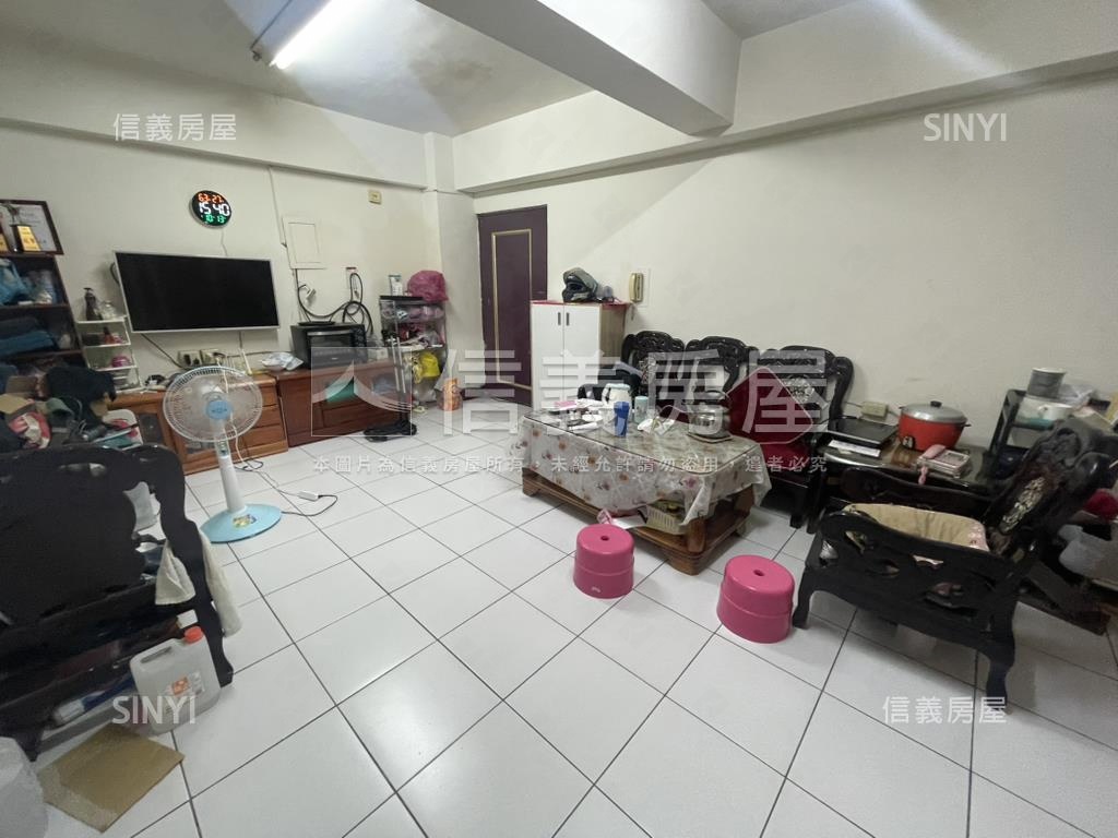 明德方正華廈４房房屋室內格局與周邊環境