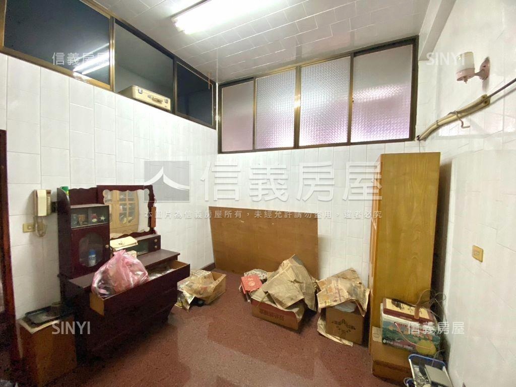來看唷～塗城路金爍爍店面房屋室內格局與周邊環境