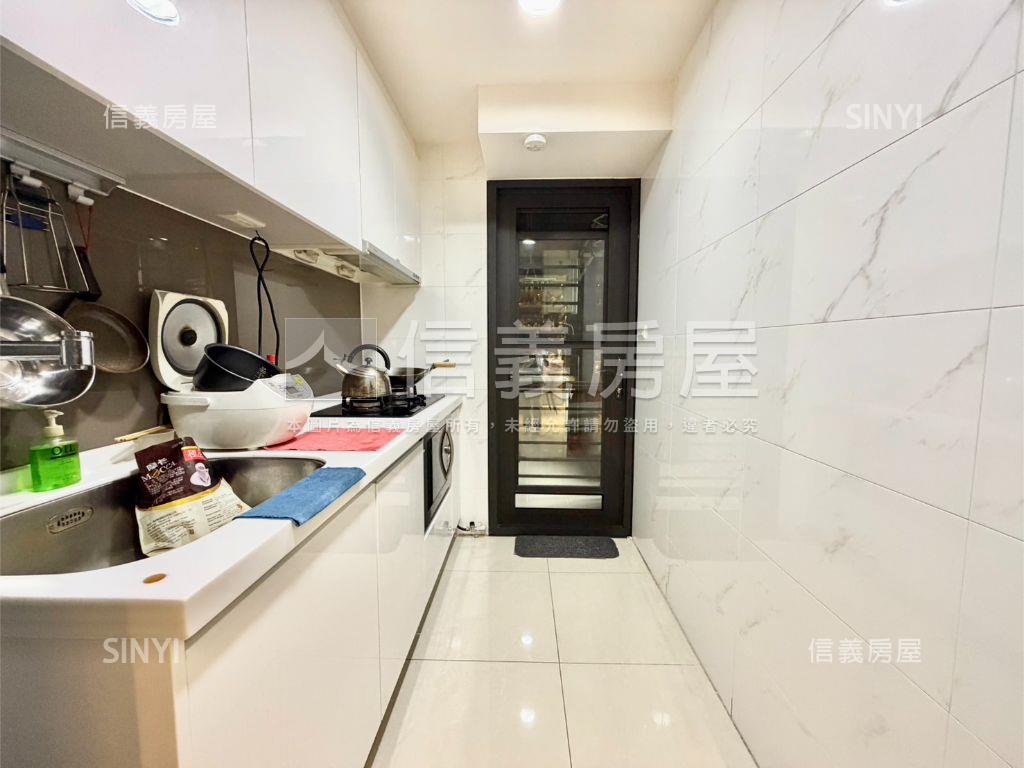 天擎山景高樓方正美宅房屋室內格局與周邊環境