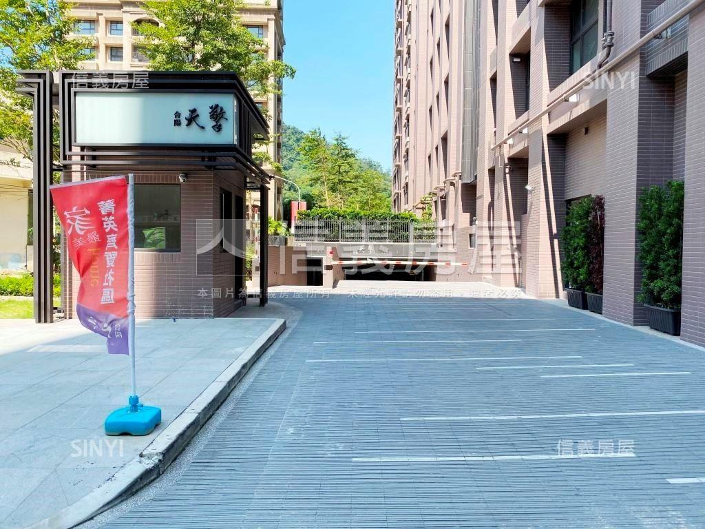 天擎山景高樓方正美宅房屋室內格局與周邊環境