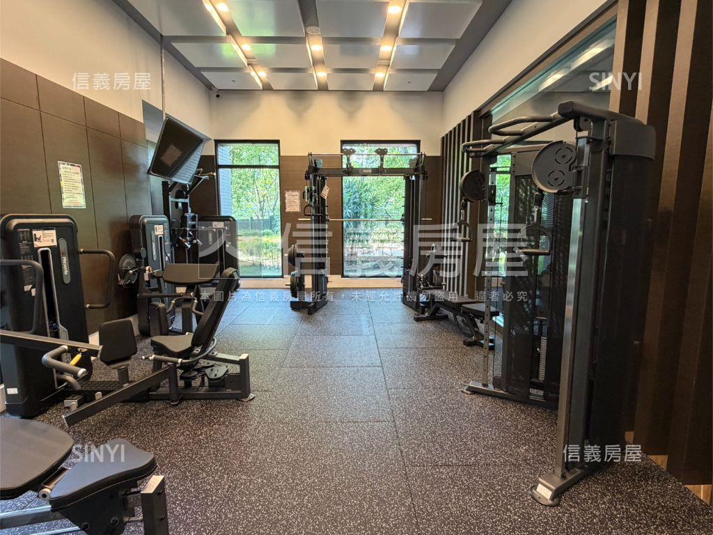 天擎山景高樓方正美宅房屋室內格局與周邊環境
