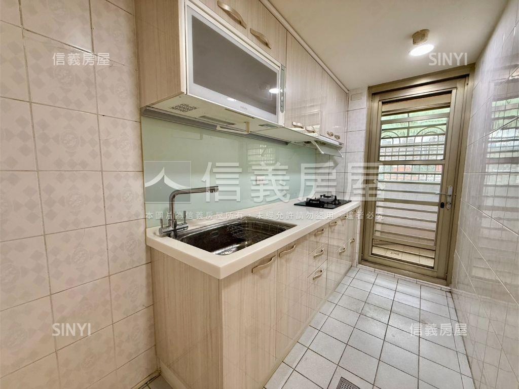 寶之林精裝兩房車房屋室內格局與周邊環境