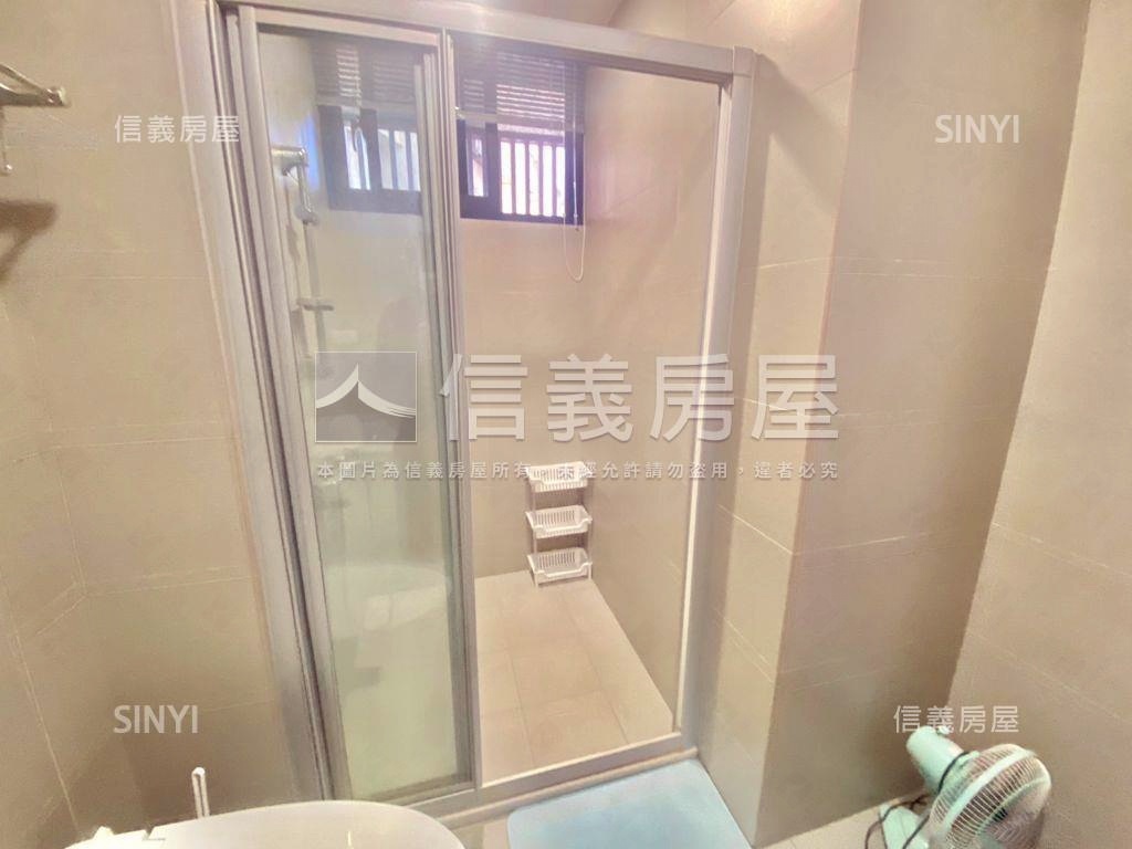 宏台松御二房機上車位房屋室內格局與周邊環境