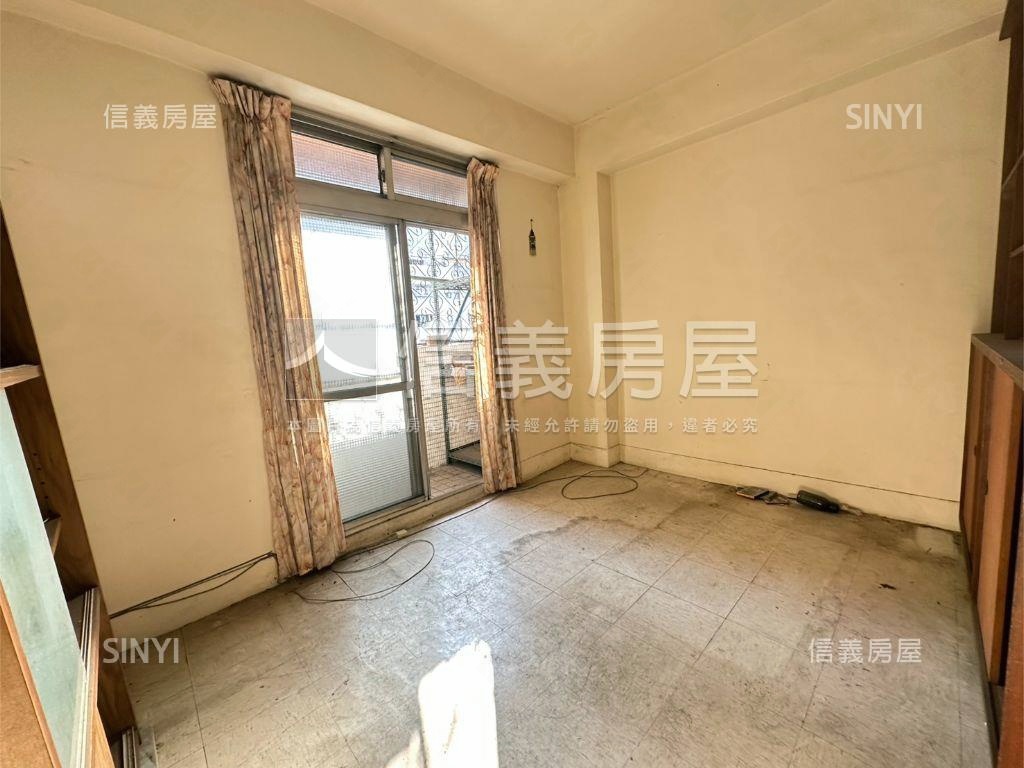 北區育德園道大三房四陽台房屋室內格局與周邊環境