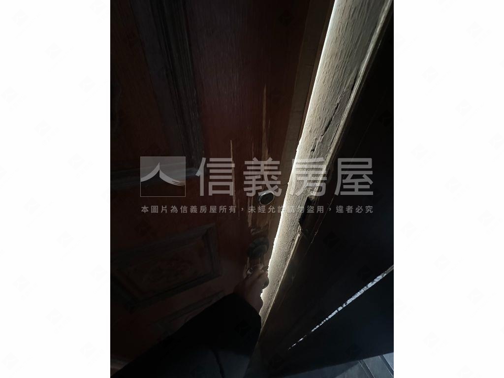 北區育德園道大三房四陽台房屋室內格局與周邊環境