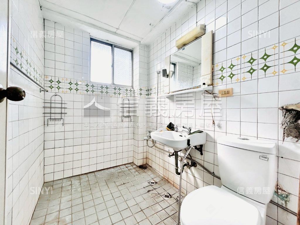 北區育德園道大三房四陽台房屋室內格局與周邊環境