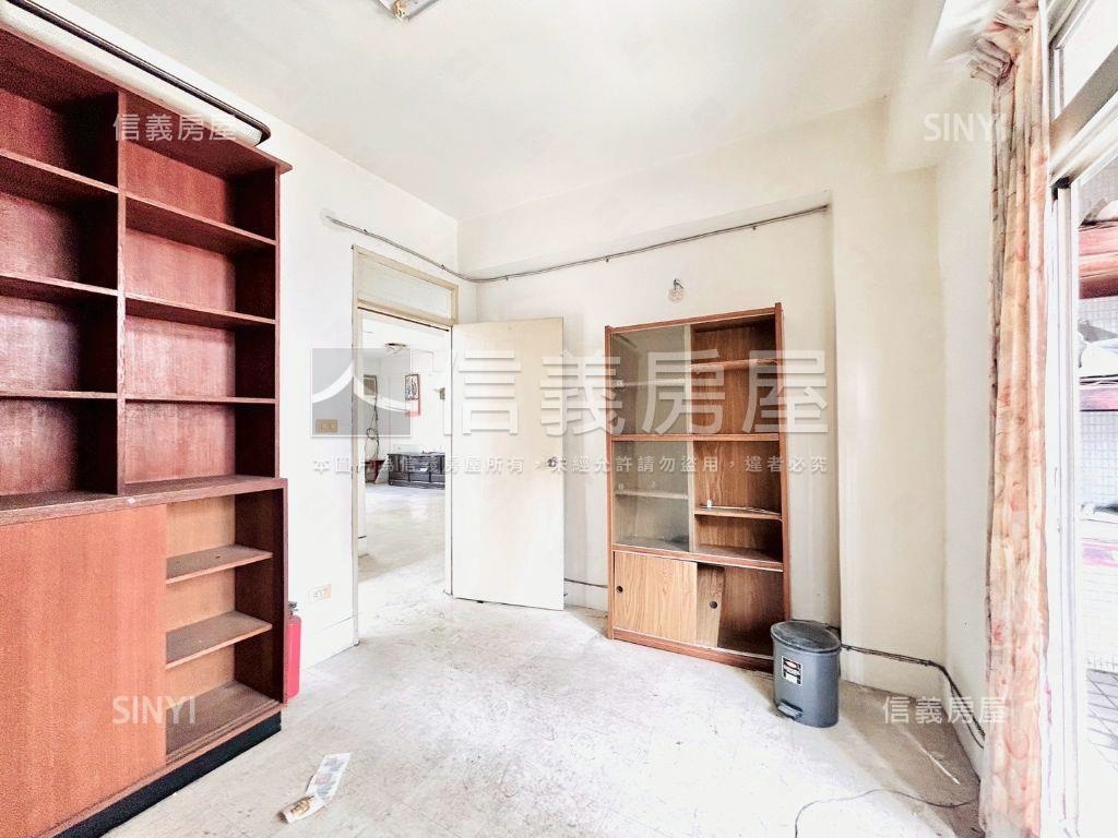 北區育德園道大三房四陽台房屋室內格局與周邊環境